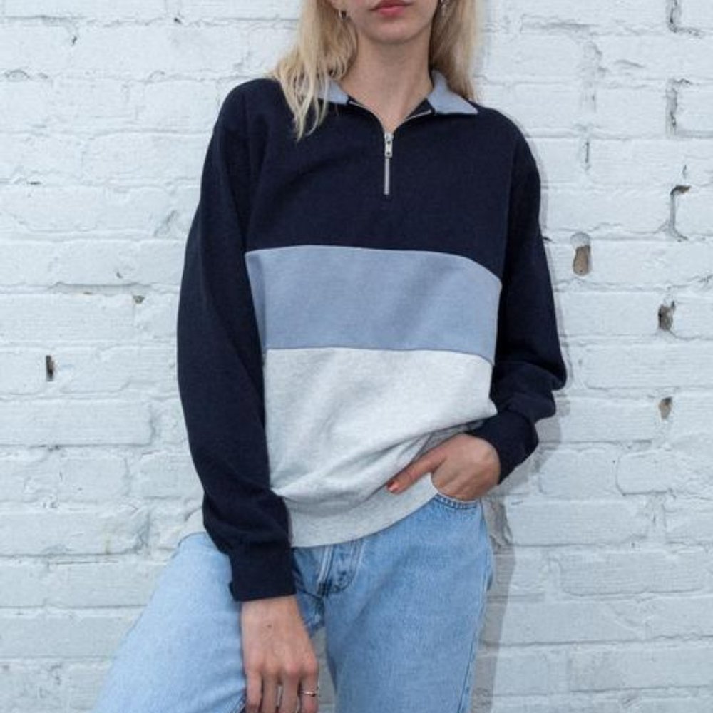 Brandy Melville Isabell Sweatshirt